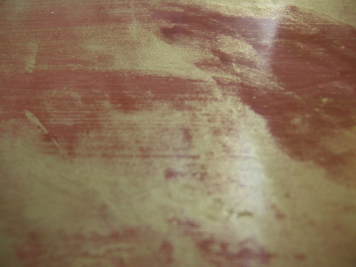 Marmorputz mit Rot und Gold